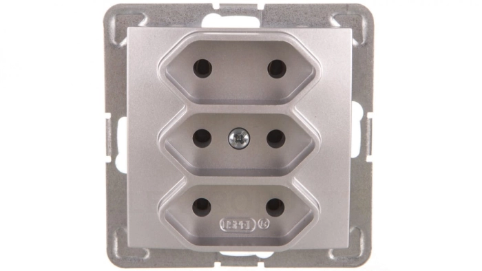 IMPRESJA Gniazdo potrójne b/u 2,5A EURO srebro GP-3Y/m/18