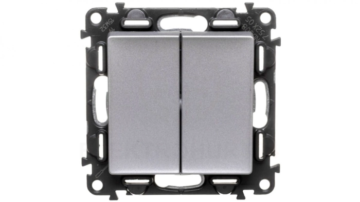 VALENA LIFE Łącznik świecznikowy aluminium 752305