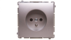 Simon Basic Gniazdo wtyczkowe z uziemieniem z przesłonami torów 16A 250V srebrny mat BMGZ1z.01/43