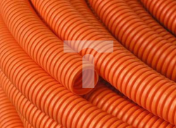 Rura karbowana 320N do zalewania betonem bezhalogenowa pomarańczowa z pilotem i smarowaniem -15C +90C PV fi 50 /25m/