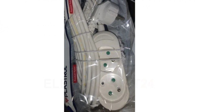 Przedłużacz z dwukrotnym gniazdem 2x2p+Z, 10A 5,m biały, PS-270/5,0 BIAŁY, T-105170