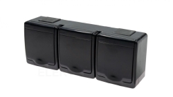 BETA Gniazdo hermetyczne potrójne schuko, czarne, czarna klapka, IP44 /D.3715SCGGG/1/