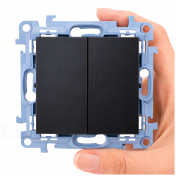 SIMON 10 ŁĄCZNIK PODWÓJNY ŚWIECZNIKOWY (MODUŁ) SZYBKOZŁĄCZA 10AX CZARNY MAT