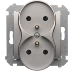Kontakt SIMON 54 gniazdo podwójne z uziemieniem srebrny
